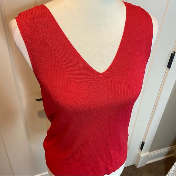 Worthingron Vneck red sleeveless tank size medium - Picture 2 of 3